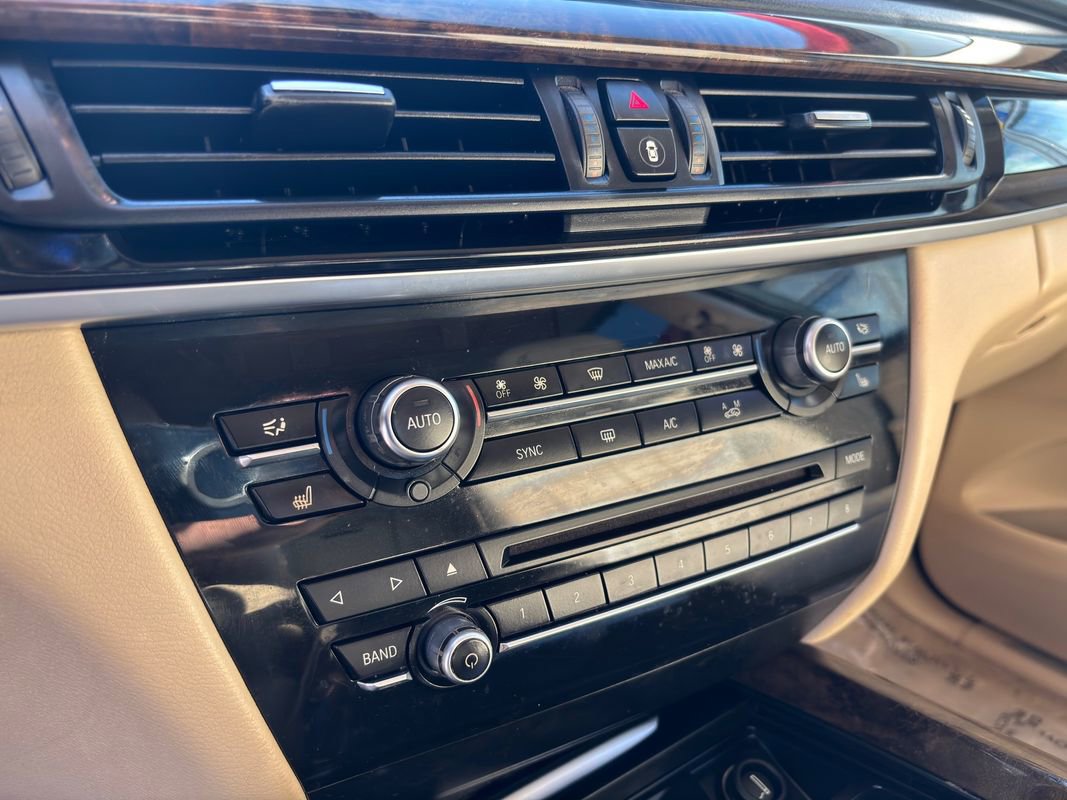 Used 2015 BMW X5 xDrive35d image 33