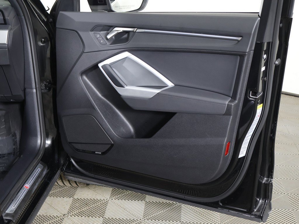 Used 2023 Audi Q3 2.0T Premium Plus w/ Premium Plus Package image 26