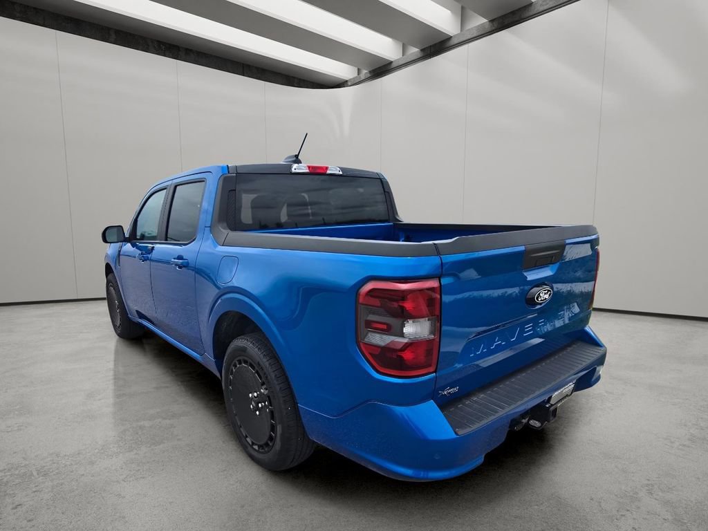Used 2025 Ford Maverick Lobo AWD/4WD image 3