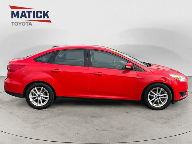 Used 2017 Ford Focus SE image 8