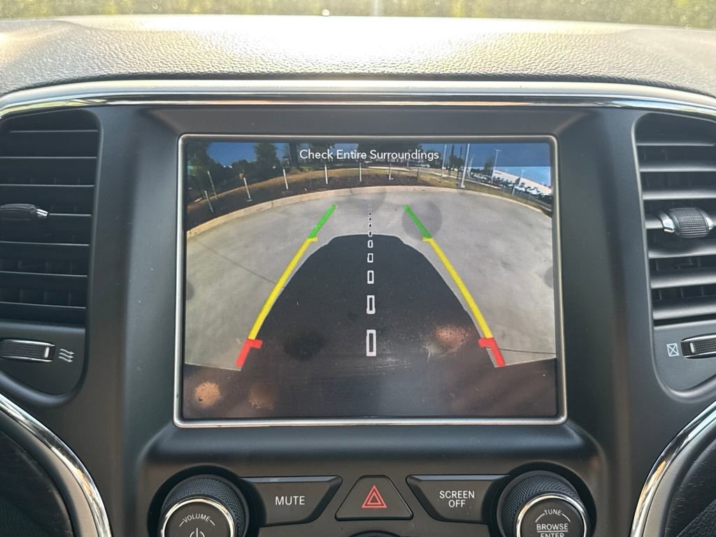 Used 2018 Jeep Grand Cherokee Altitude image 24