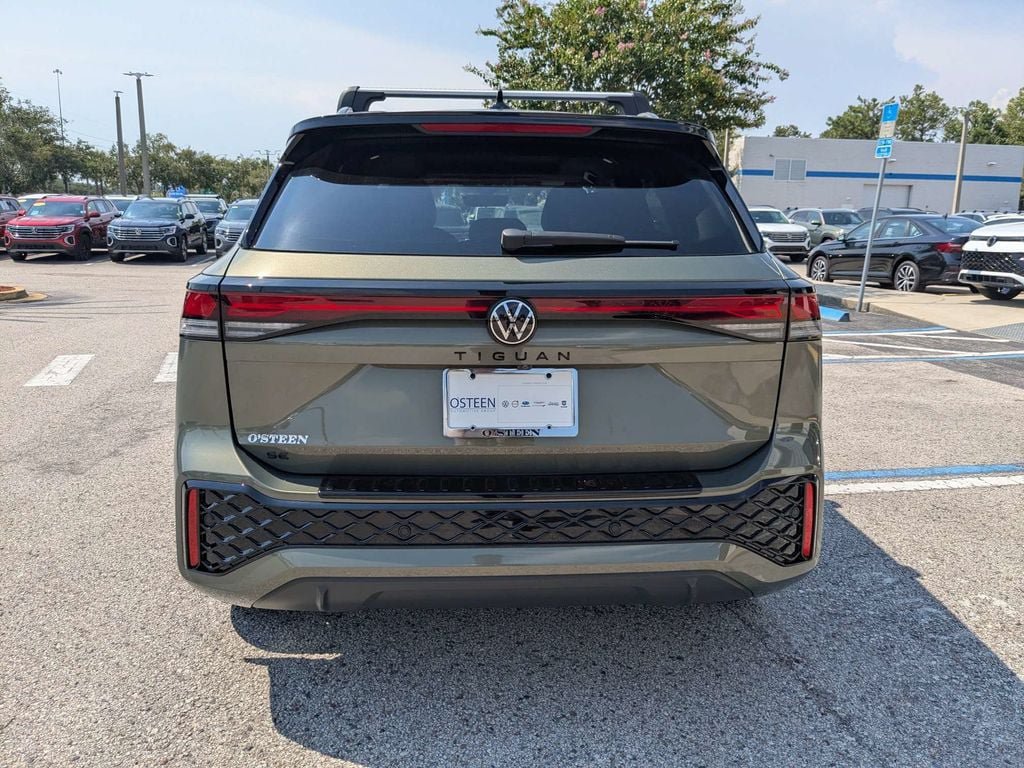 New 2026 Volkswagen Tiguan SE R-Line FWD image 5