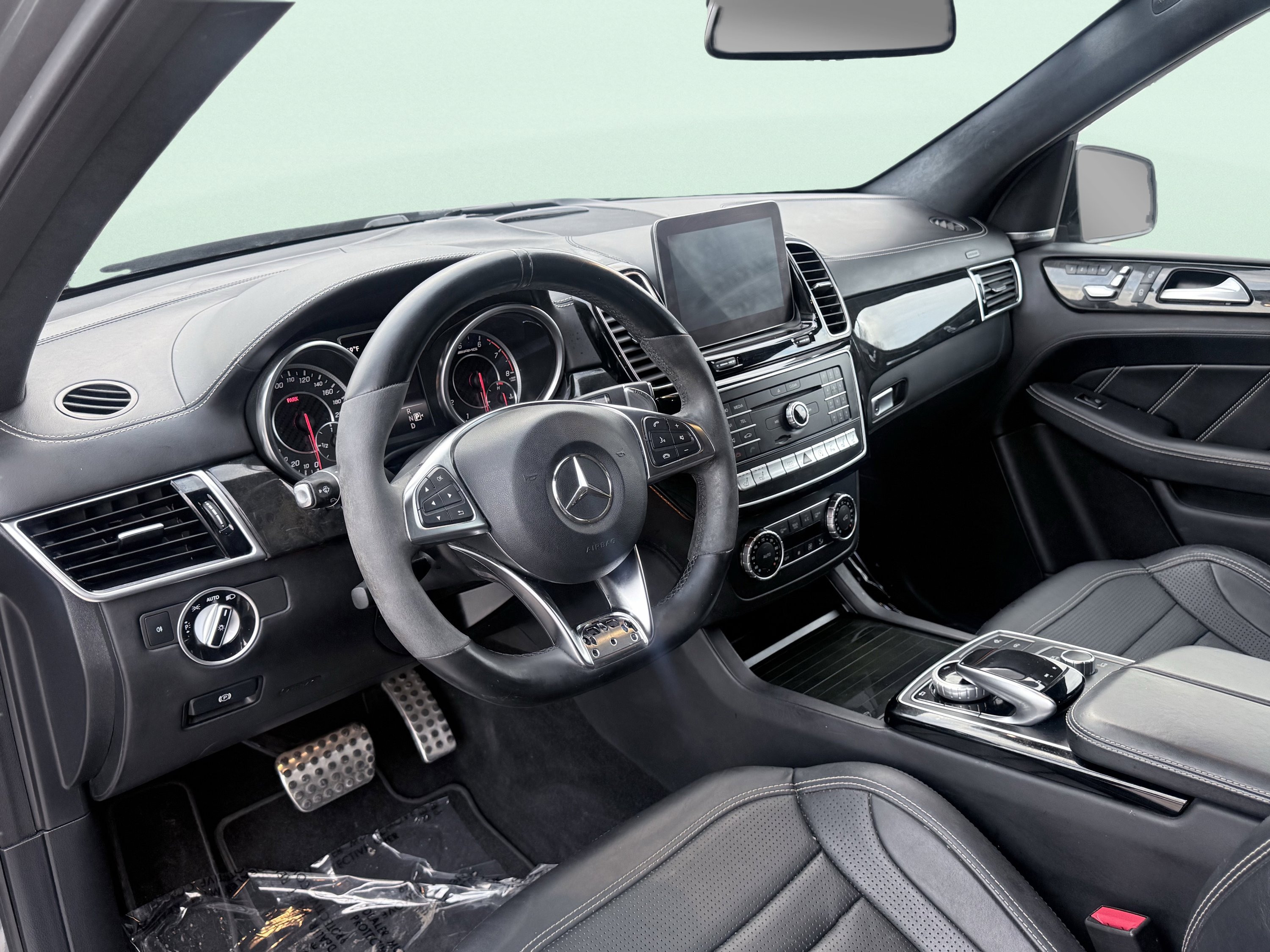 Used 2017 Mercedes-Benz GLE 63 AMG 4MATIC w/ Night Package image 22