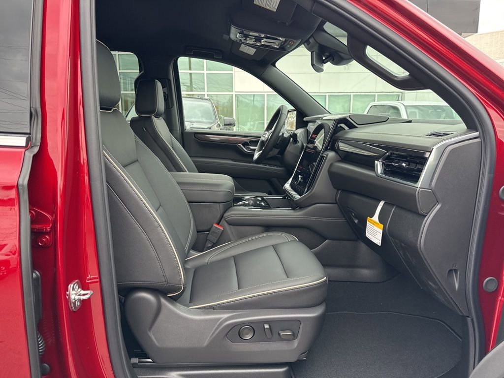 New 2026 GMC Yukon XL Elevation image 21
