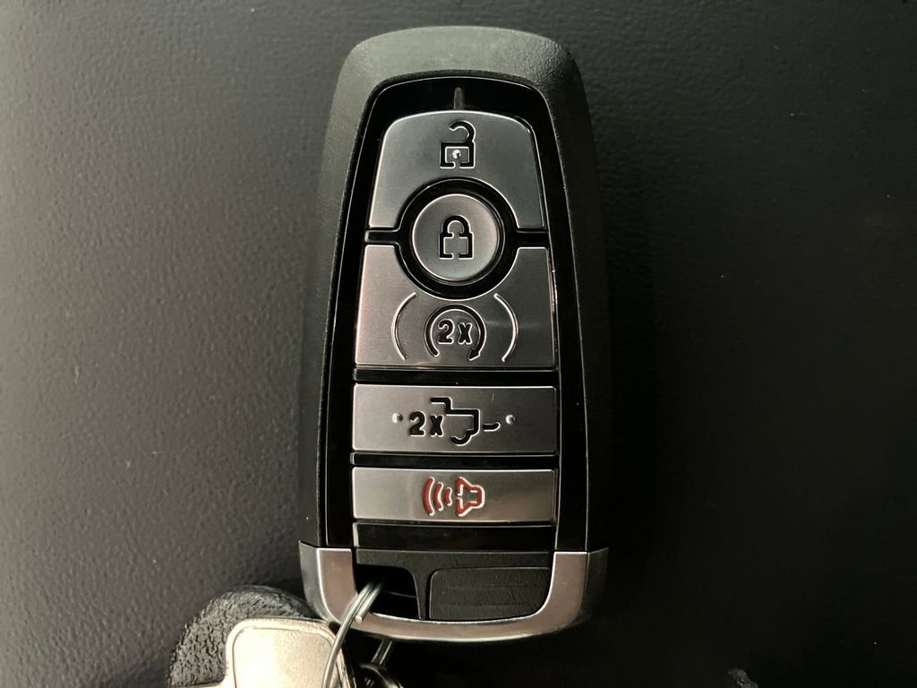 Certified 2021 Ford F150 Raptor w/ Equipment Group 801A High image 37