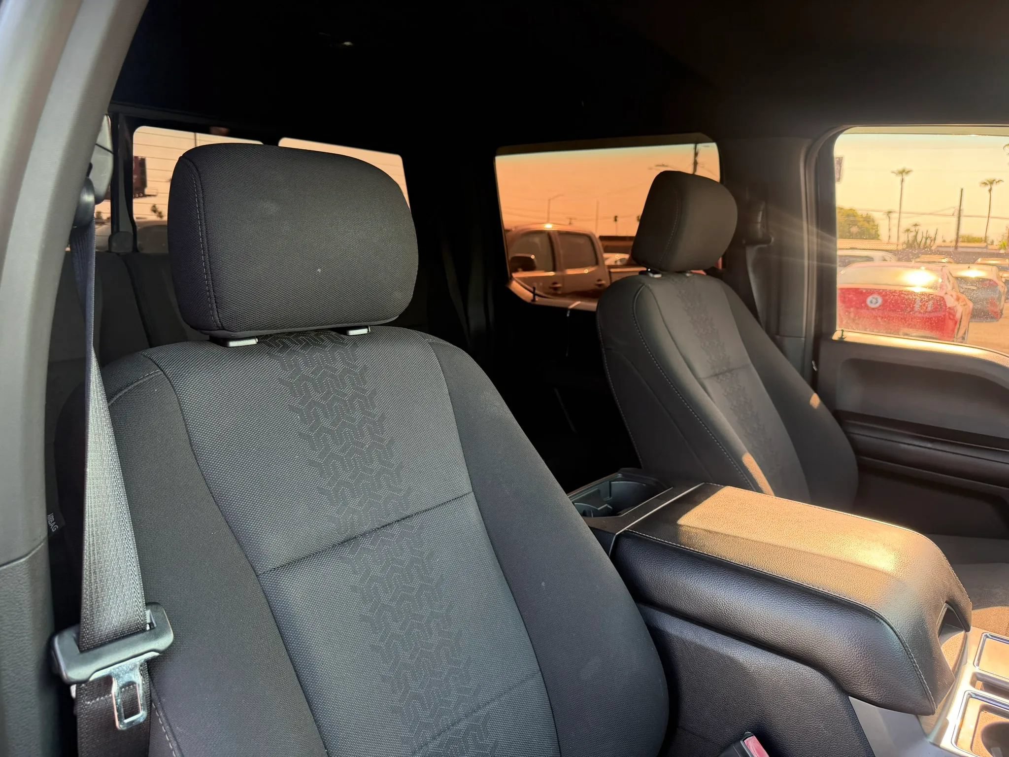 Used 2018 Ford F150 XLT w/ Equipment Group 302A Luxury RWD image 32