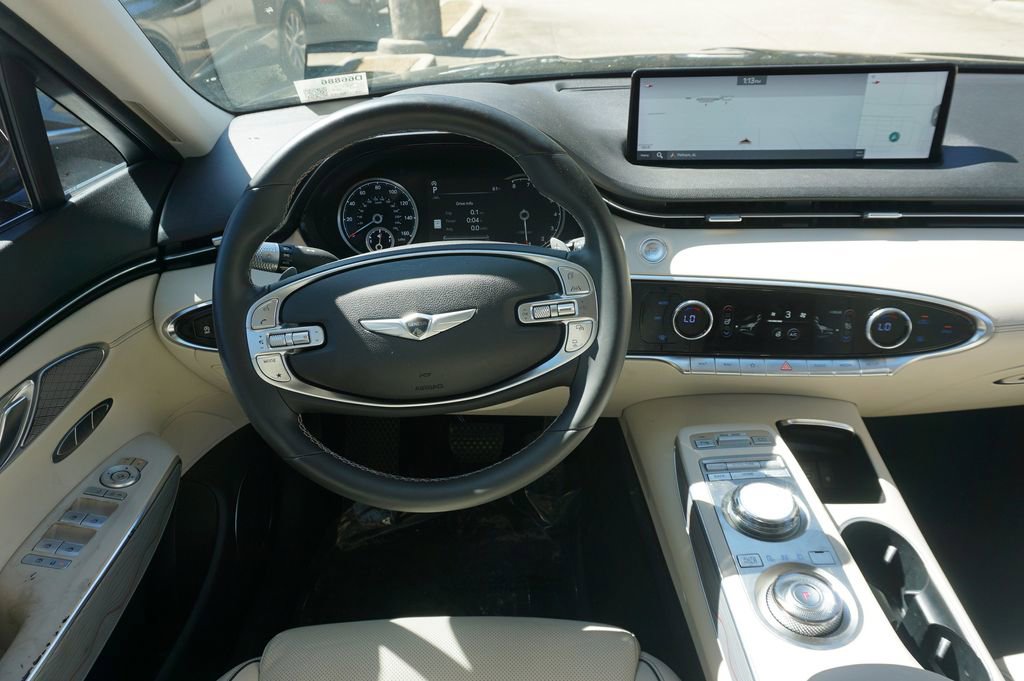 Used 2023 Genesis GV70 2.5T Advanced w/ Advanced Package image 6