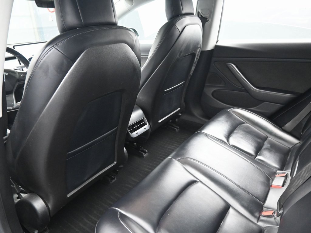Used 2018 Tesla Model 3 Long Range image 29
