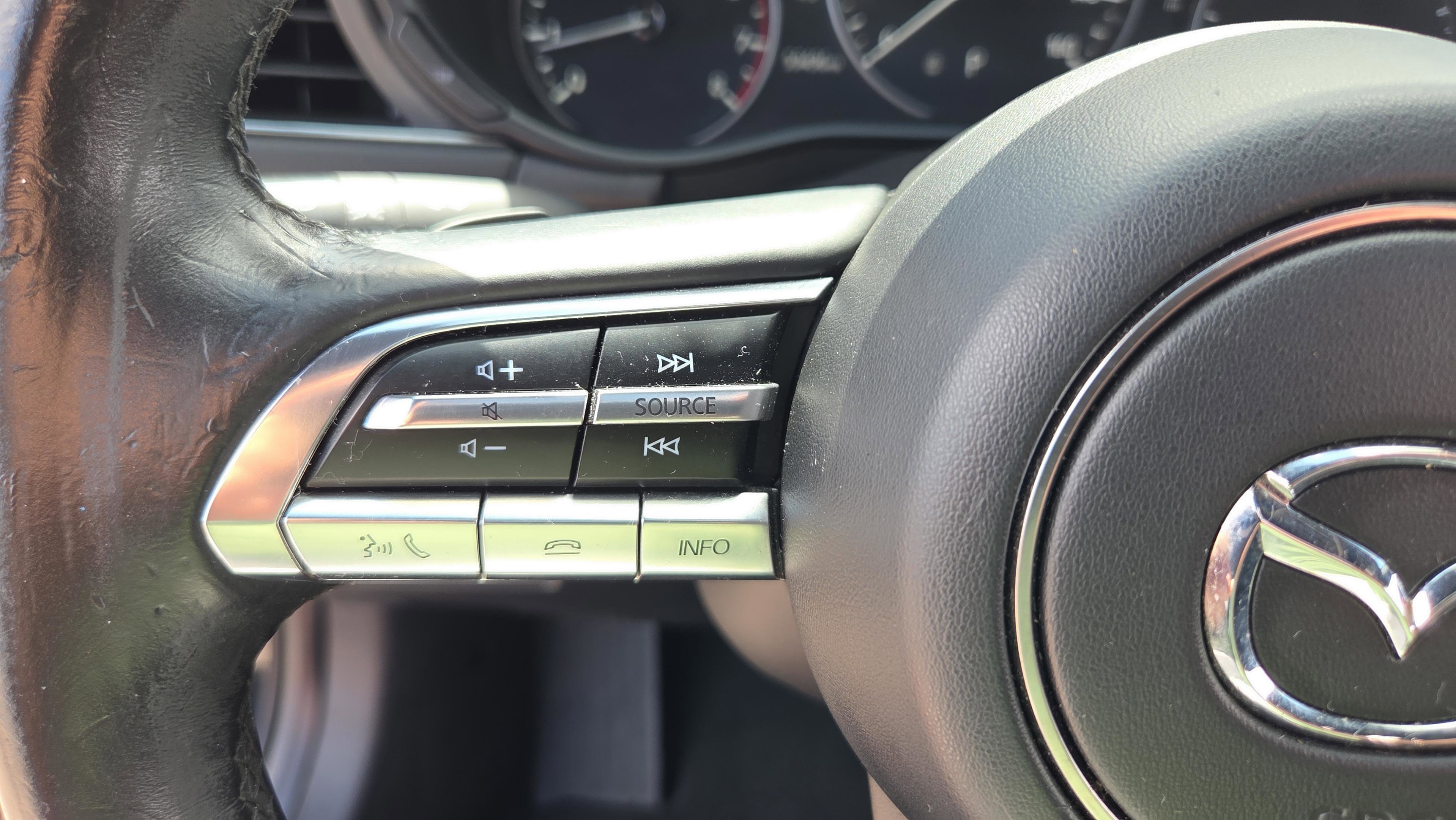 Used 2022 MAZDA MAZDA3 s AWD/4WD image 19