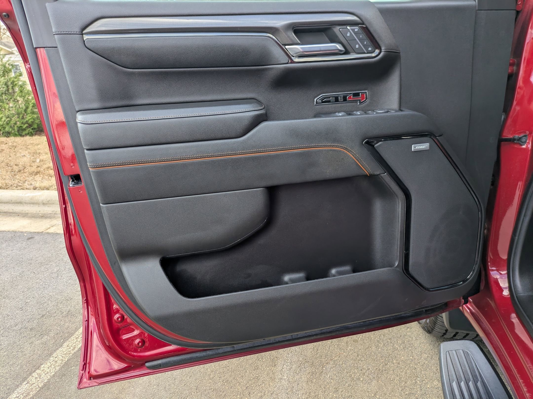 Used 2023 GMC Sierra 1500 AT4 w/ AT4 Premium Package AWD/4WD image 10