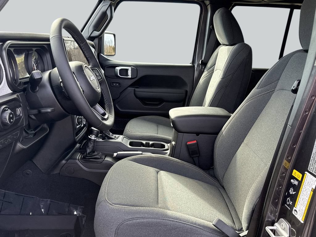 New 2026 Jeep Gladiator Sport AWD/4WD image 13