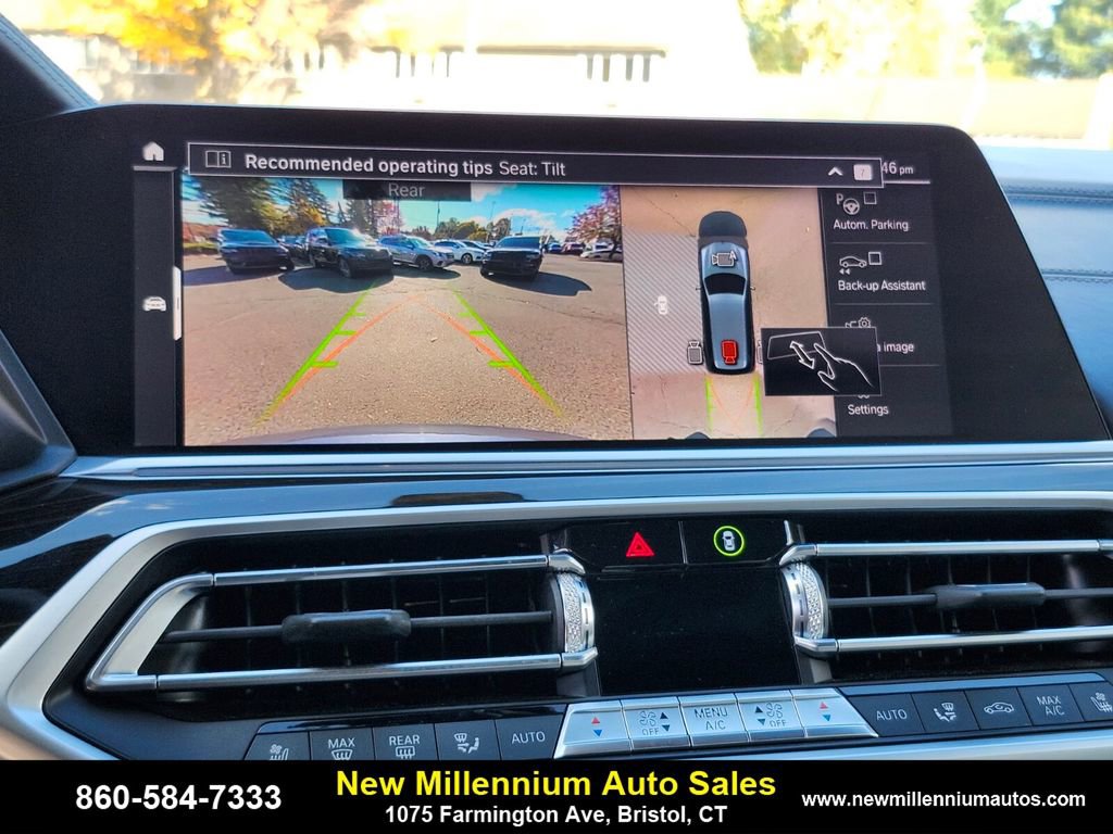 Used 2020 BMW X7 M50i w/ Executive Package image 25