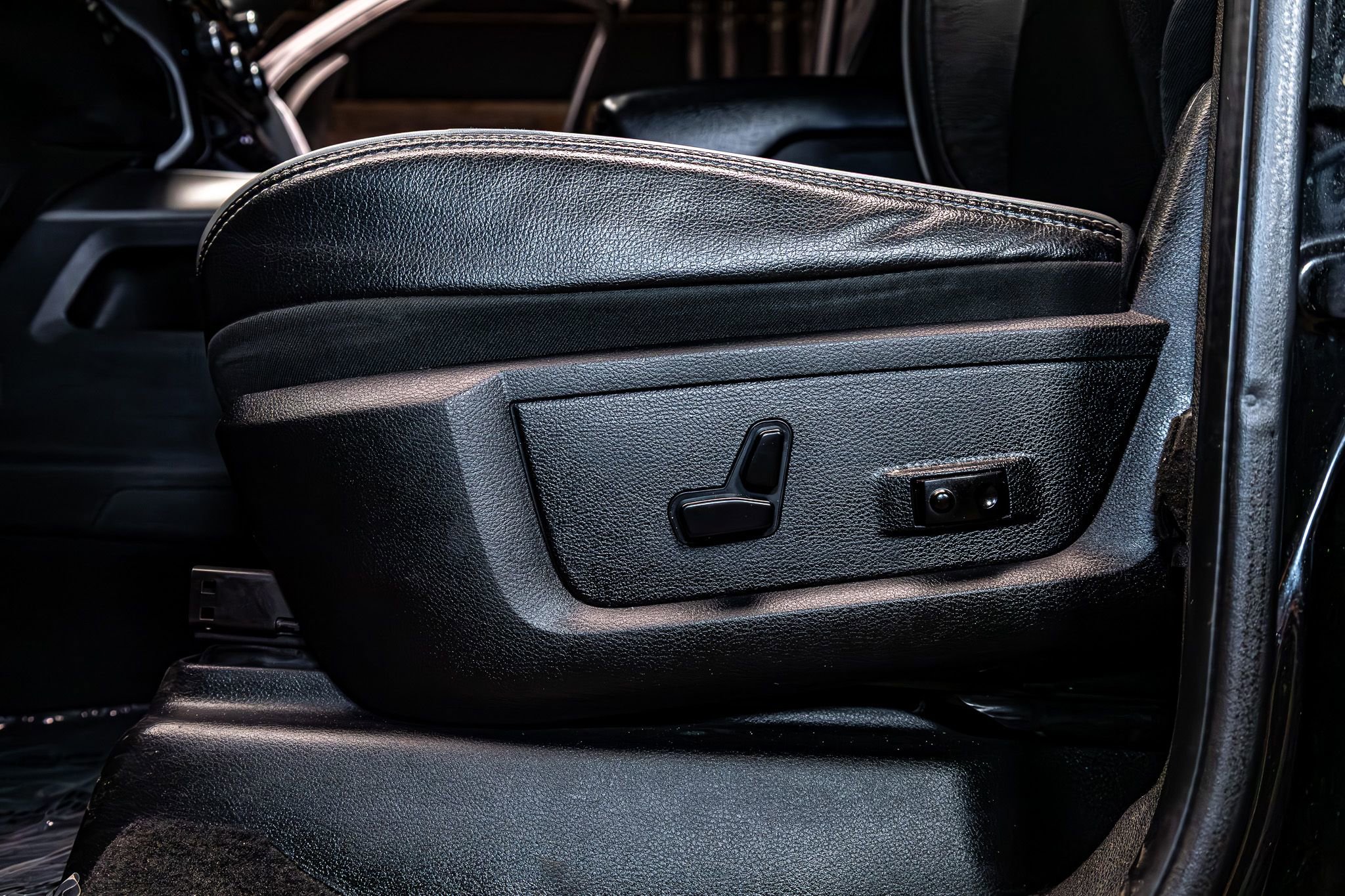 Used 2020 RAM 2500 Laramie image 20