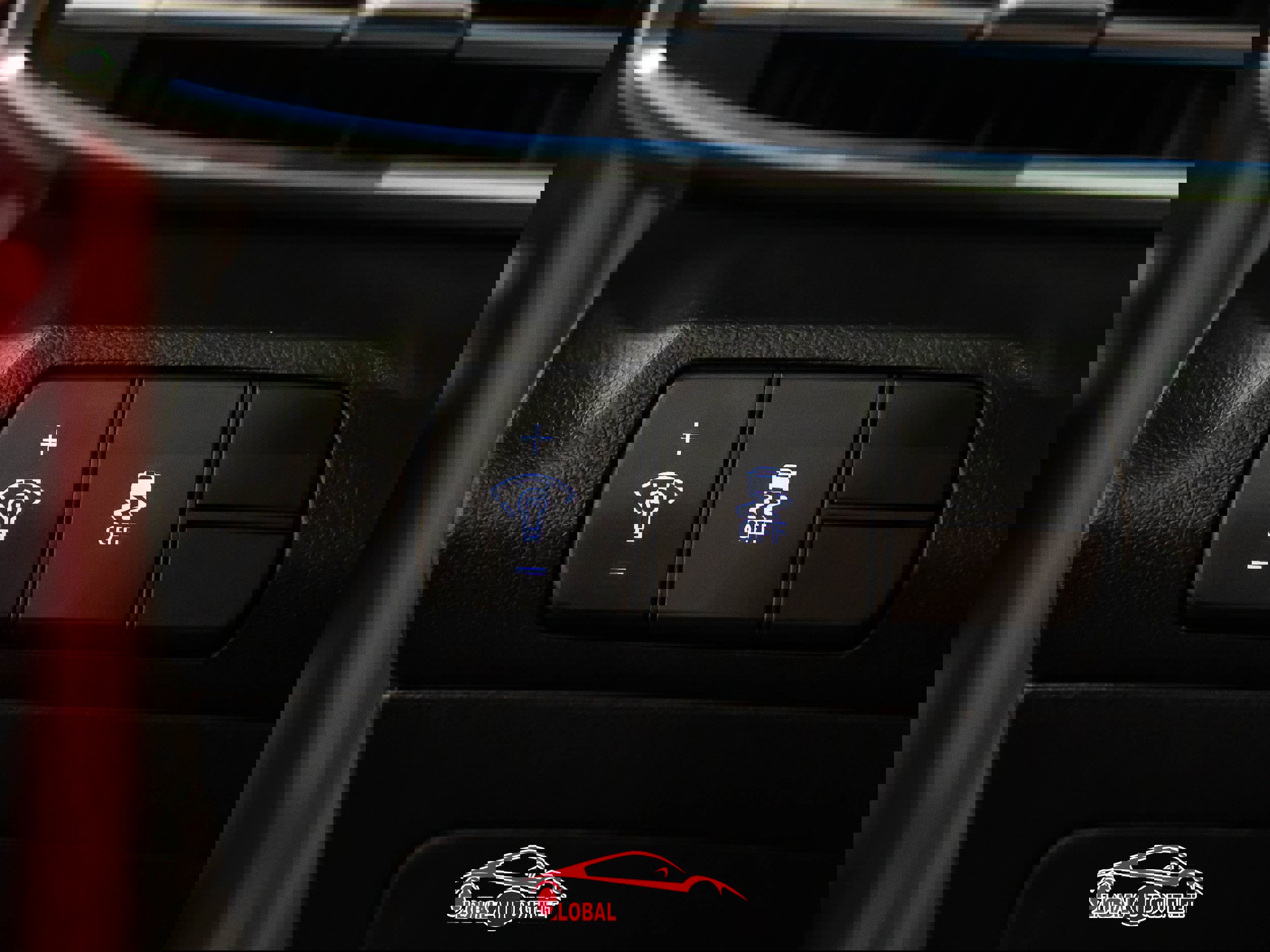 Used 2025 Hyundai Elantra SEL image 34