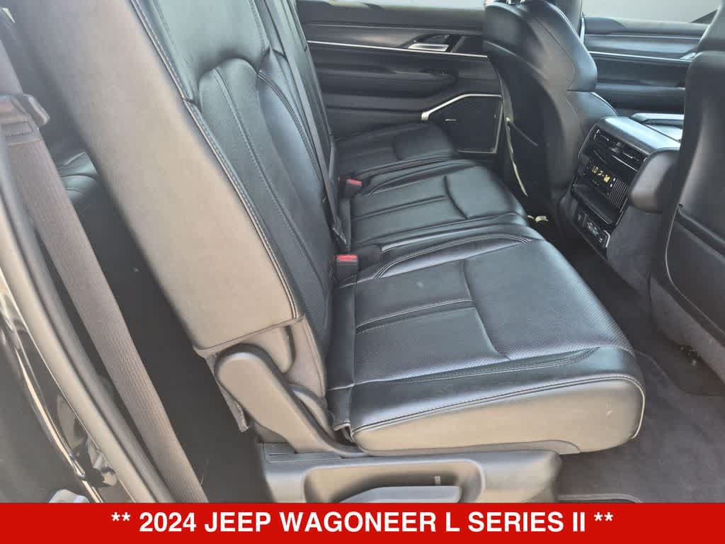 Used 2024 Jeep Wagoneer L Series II w/ Flexible Seating Group AWD/4WD image 20