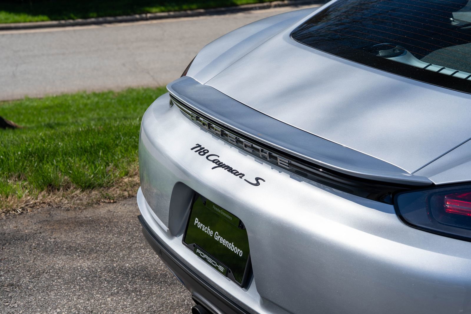 Used 2018 Porsche 718 Cayman S image 15