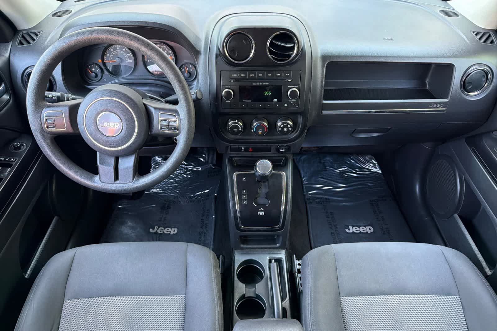 Used 2015 Jeep Patriot Sport w/ Power Value Group AWD/4WD image 3