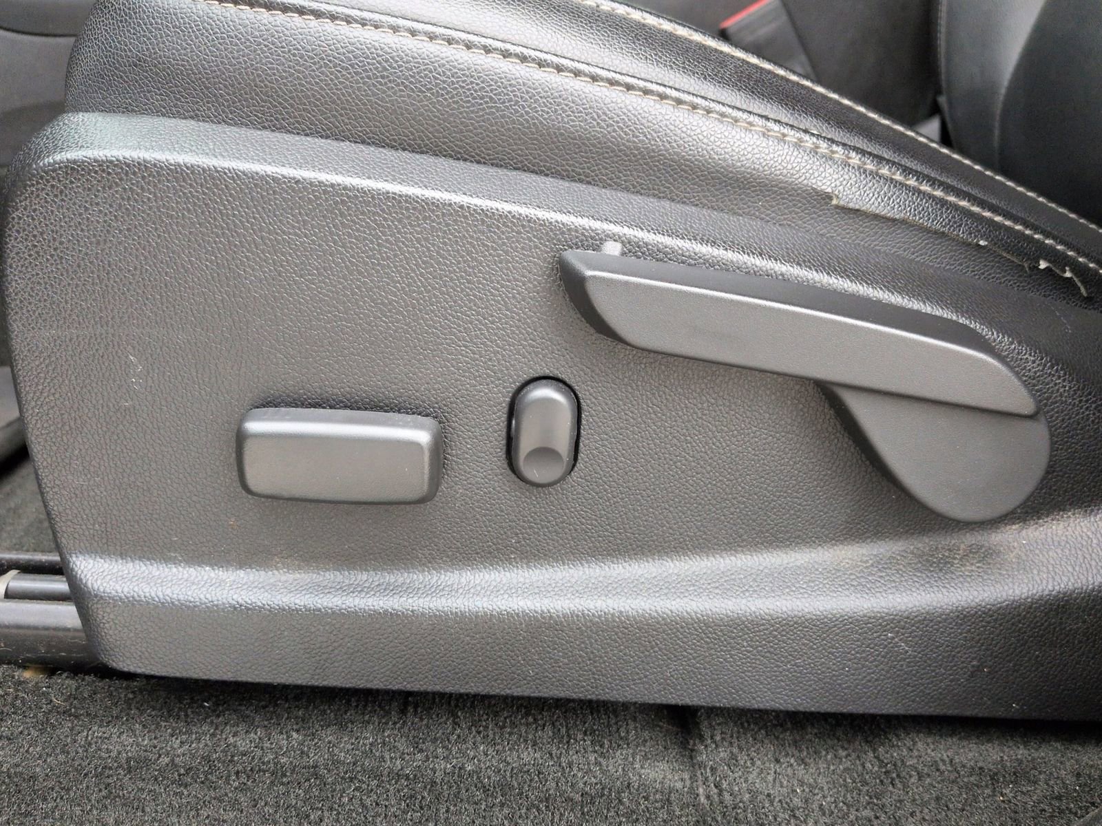 Used 2018 Chevrolet Colorado ZR2 image 20