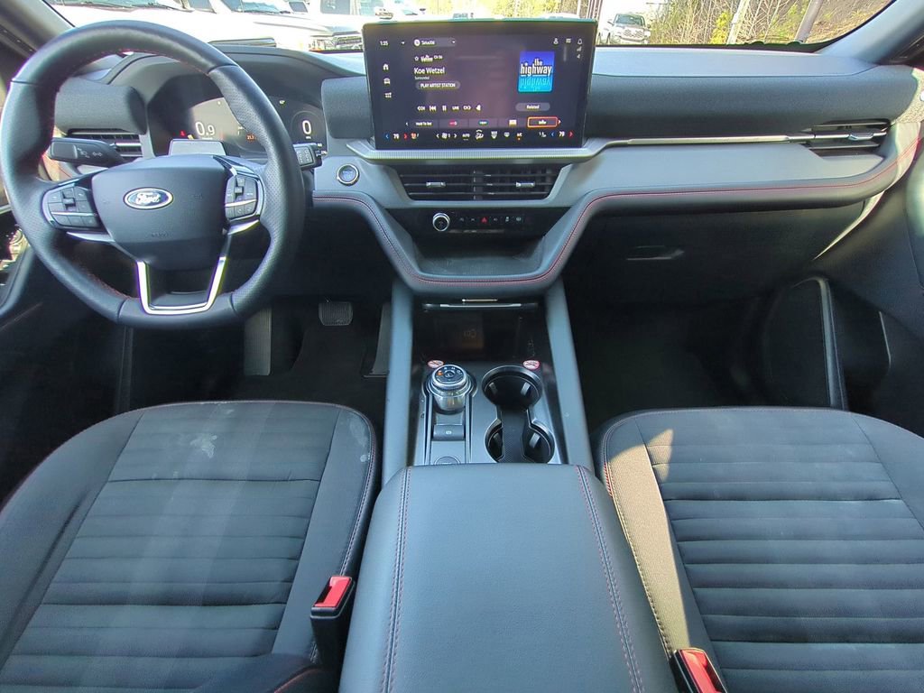 Used 2025 Ford Explorer ST-Line AWD/4WD image 18