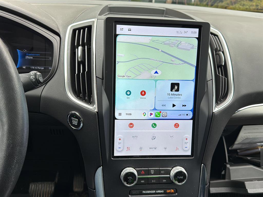 Used 2023 Ford Edge Titanium image 11