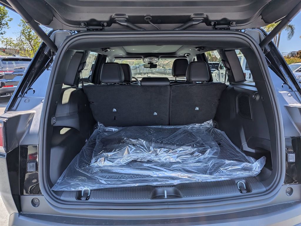 New 2026 Jeep Cherokee Overland AWD/4WD image 24