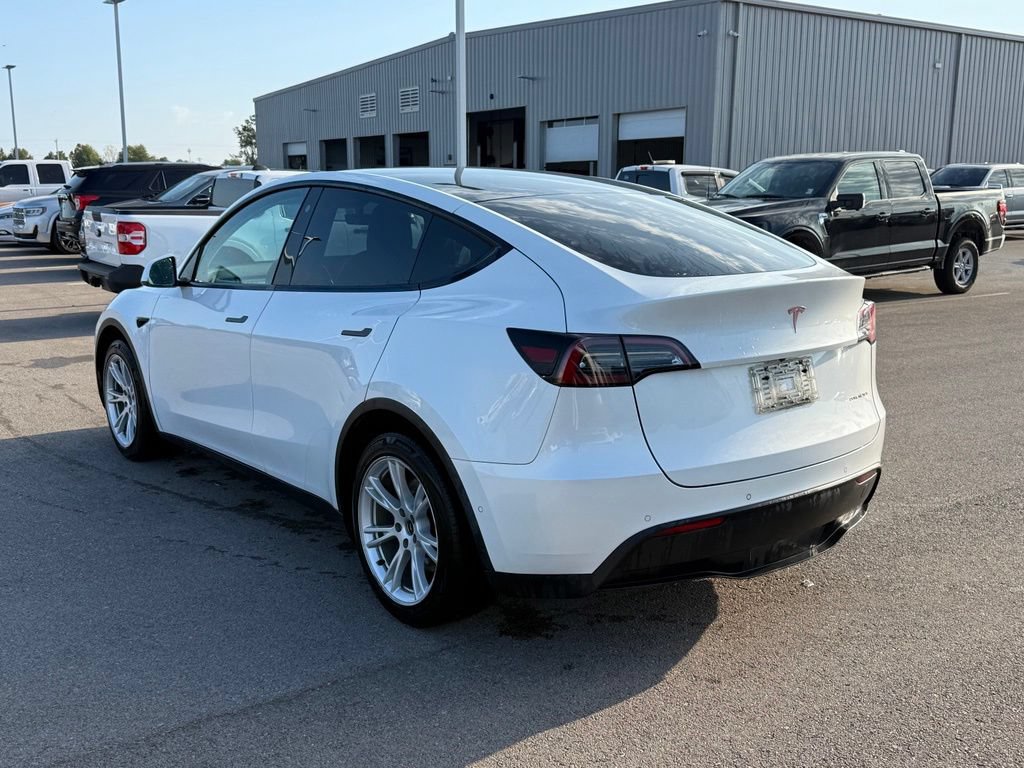 Used 2021 Tesla Model Y Long Range AWD/4WD image 18