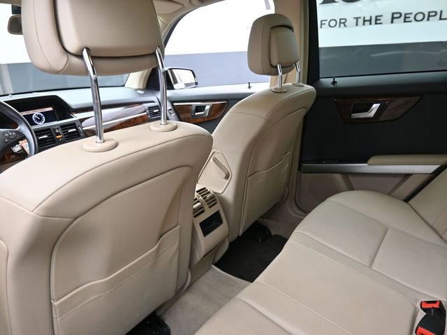 Used 2012 Mercedes-Benz GLK 350 4MATIC image 23