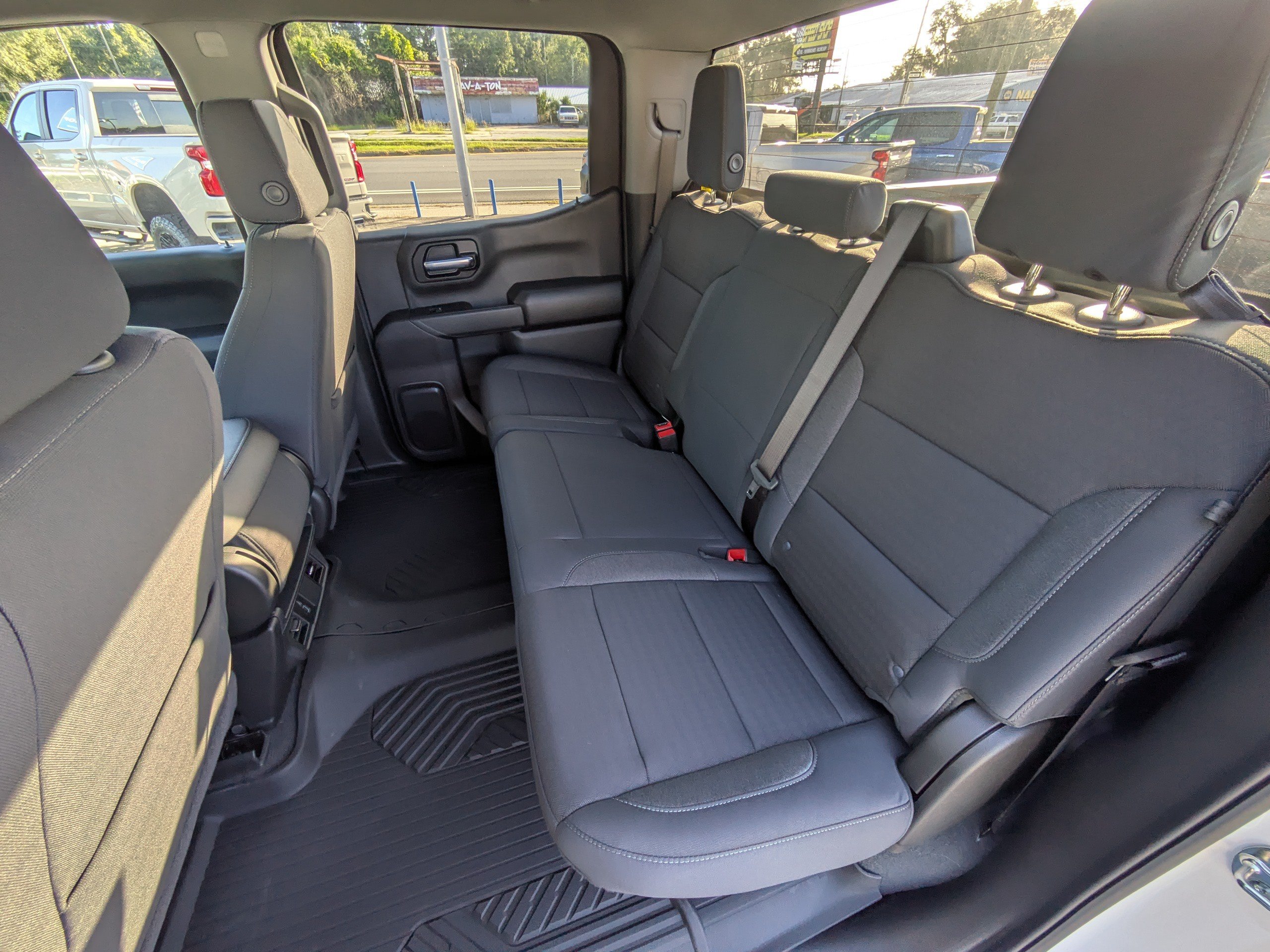 New 2026 Chevrolet Silverado 1500 Custom Trail Boss w/ LPO, Dark Essentials Package AWD/4WD image 14