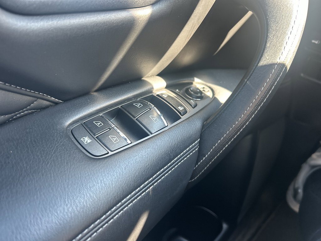 Used 2021 INFINITI QX80 Sensory w/ Cargo Package image 27