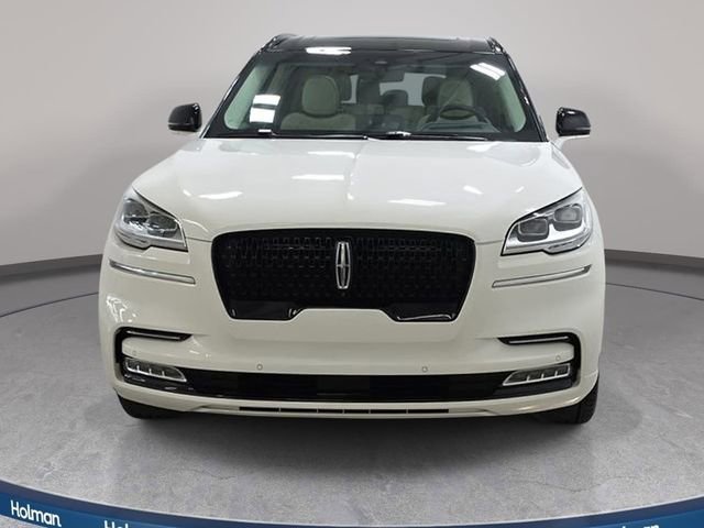 Certified 2023 Lincoln Aviator Black Label AWD/4WD image 2