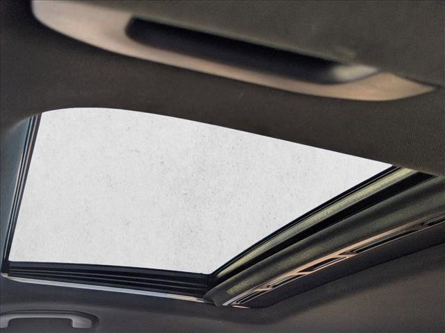 Used 2021 Mercedes-Benz GLC 300 4MATIC Coupe image 16