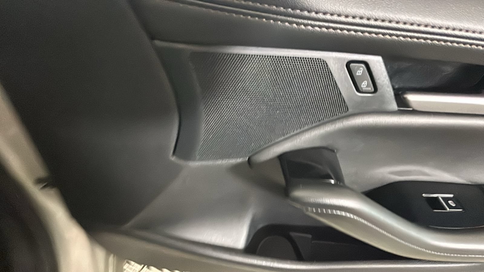 Used 2024 MAZDA MAZDA3 s FWD image 36
