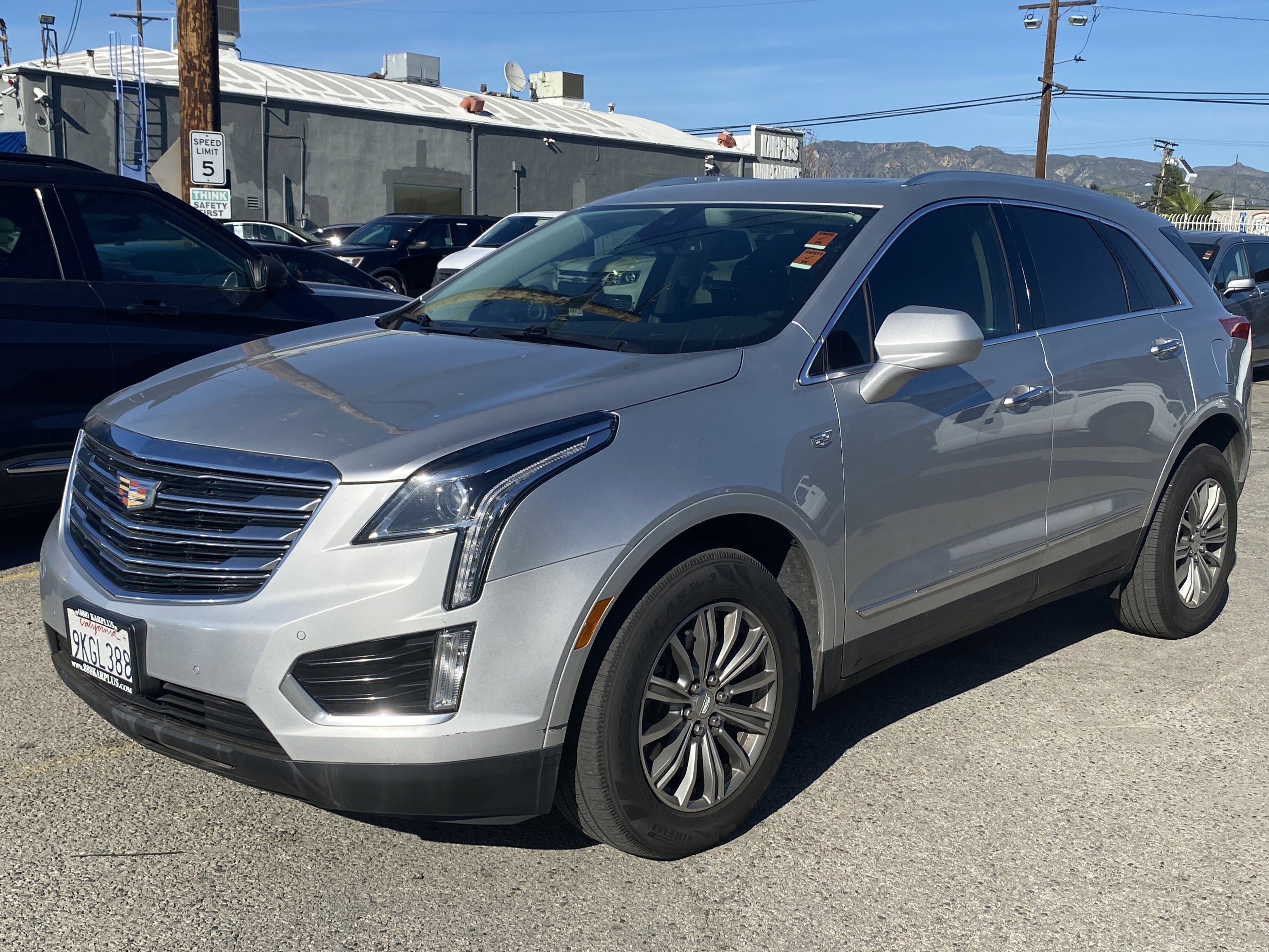 Used 2019 Cadillac XT5 Luxury image 2