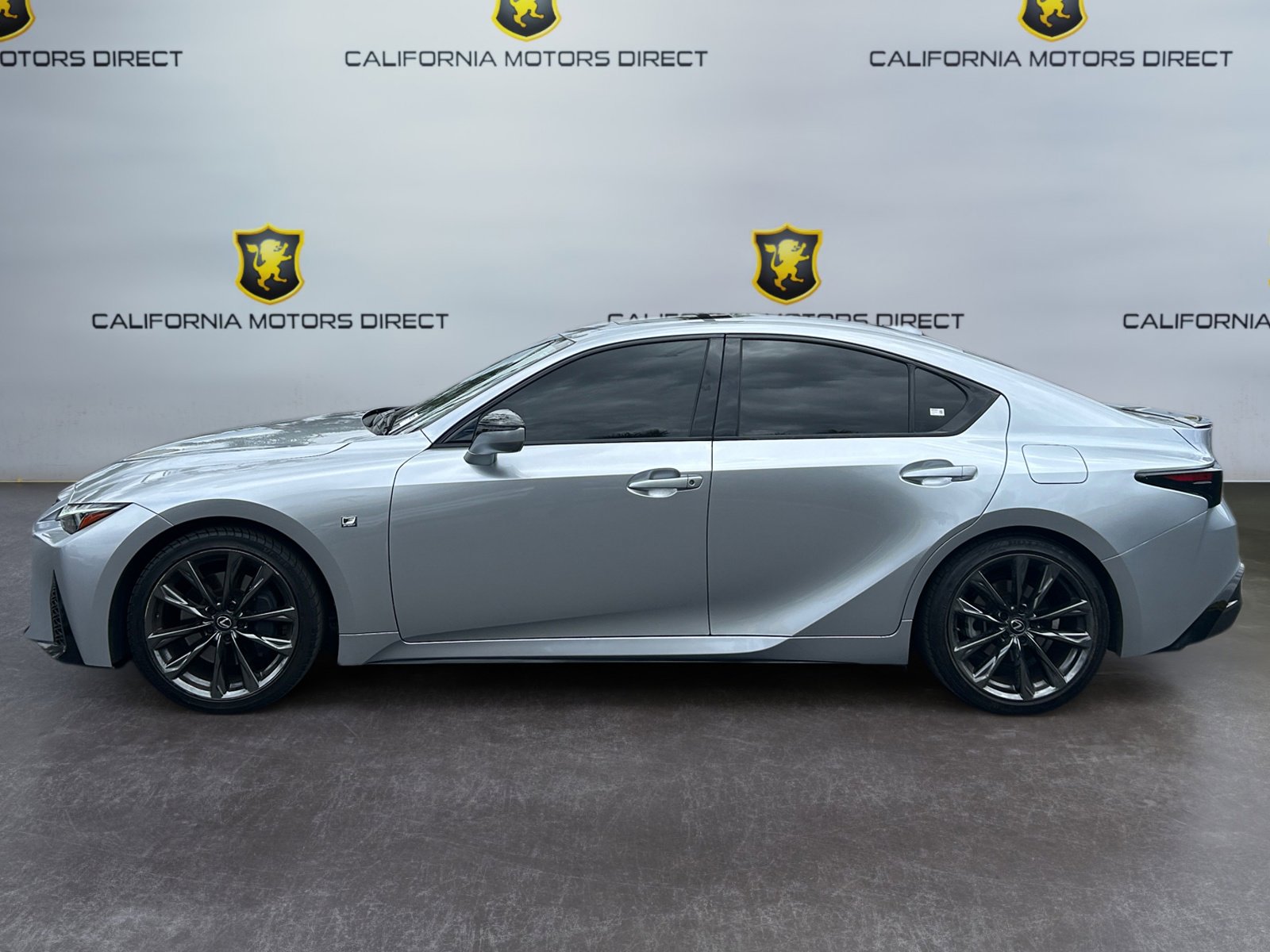 Used 2024 Lexus IS 350 F Sport RWD image 2