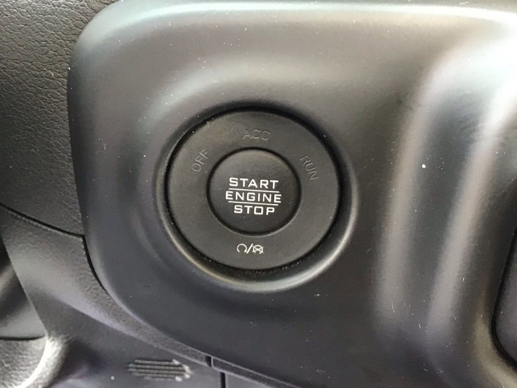 Used 2023 Jeep Wrangler Sport S image 21