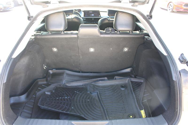 Used 2023 Toyota Prius XLE image 20