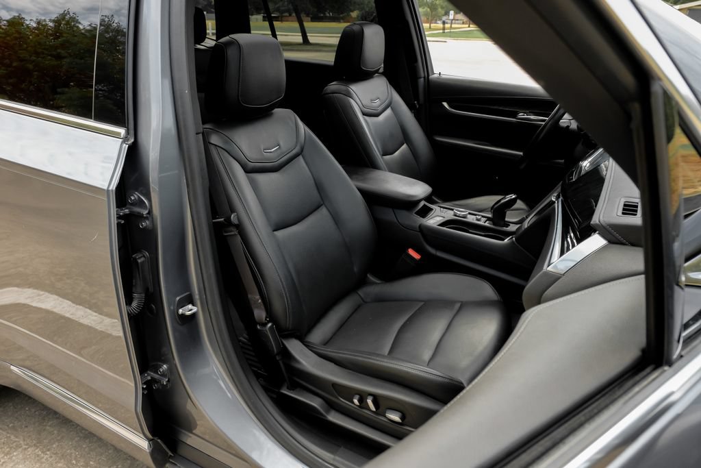 Used 2020 Cadillac XT6 Premium Luxury FWD image 42