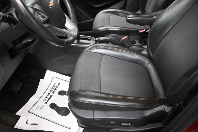 Used 2019 Chevrolet Trax LT w/ LT Convenience Package FWD image 15