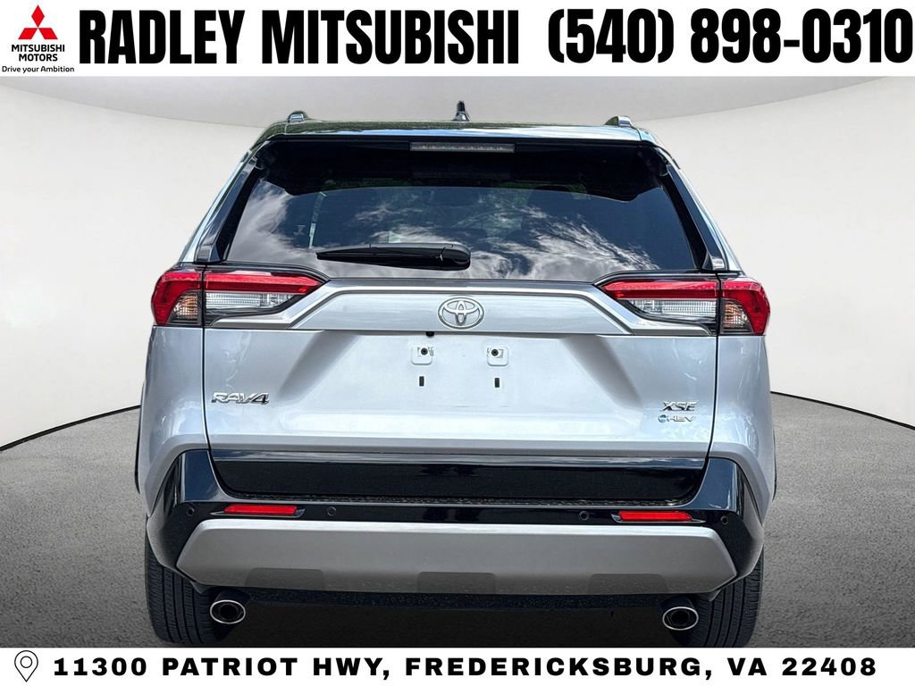 Used 2025 Toyota RAV4 XSE w/ Advanced Technology Package AWD/4WD image 19