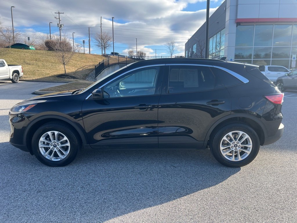 Used 2020 Ford Escape SE image 6