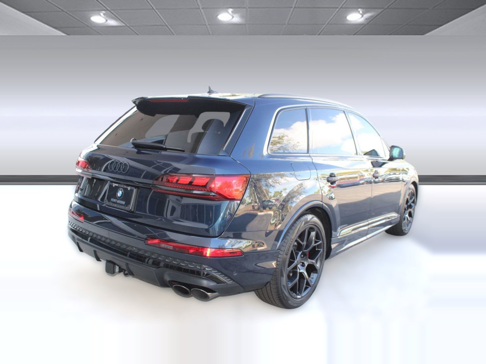 Used 2026 Audi SQ7 Prestige image 9