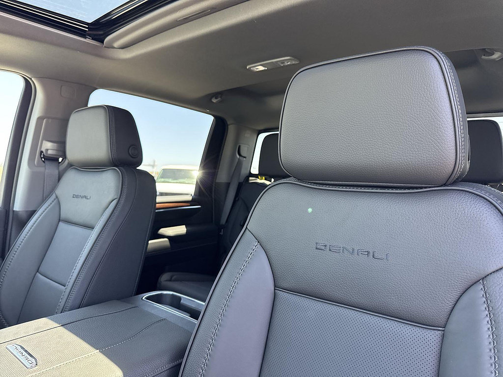 New 2026 GMC Sierra 2500 Denali w/ Denali Reserve Package AWD/4WD image 23