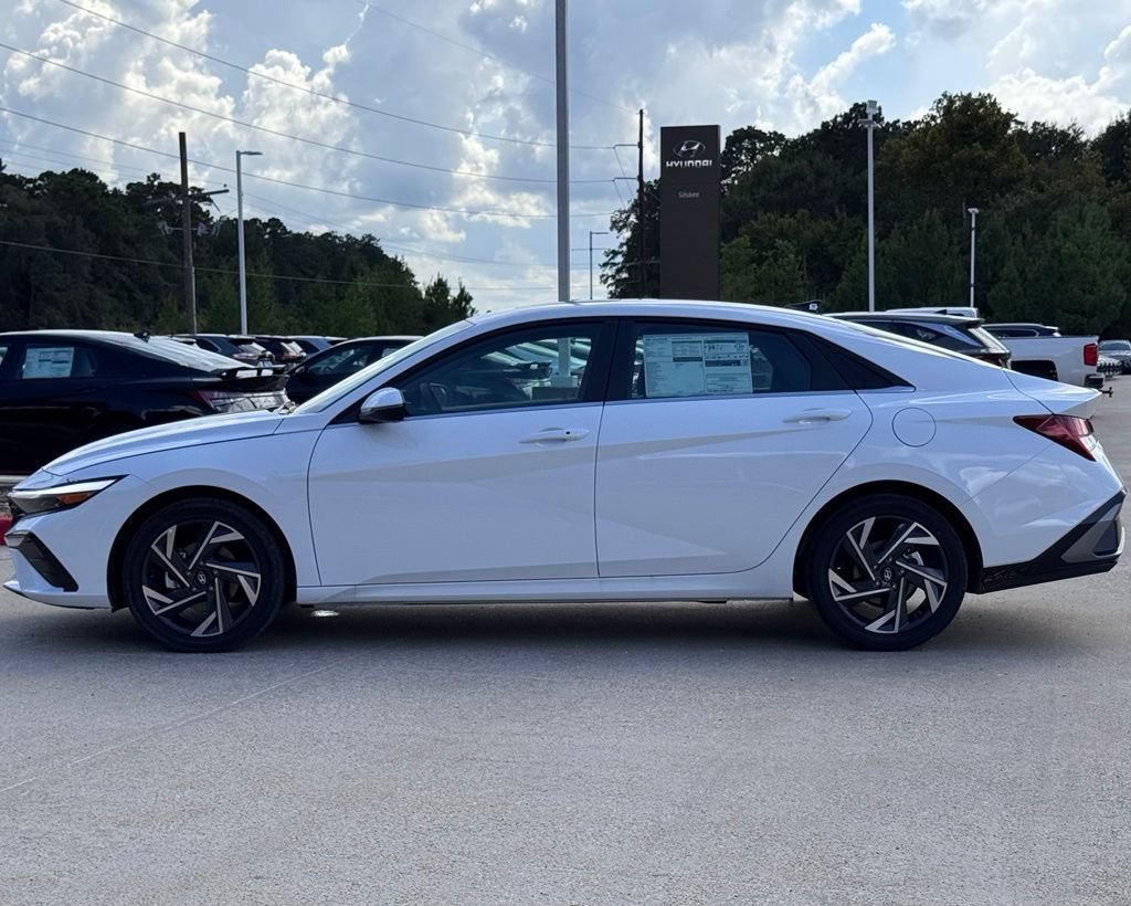 New 2026 Hyundai Elantra Limited FWD image 12
