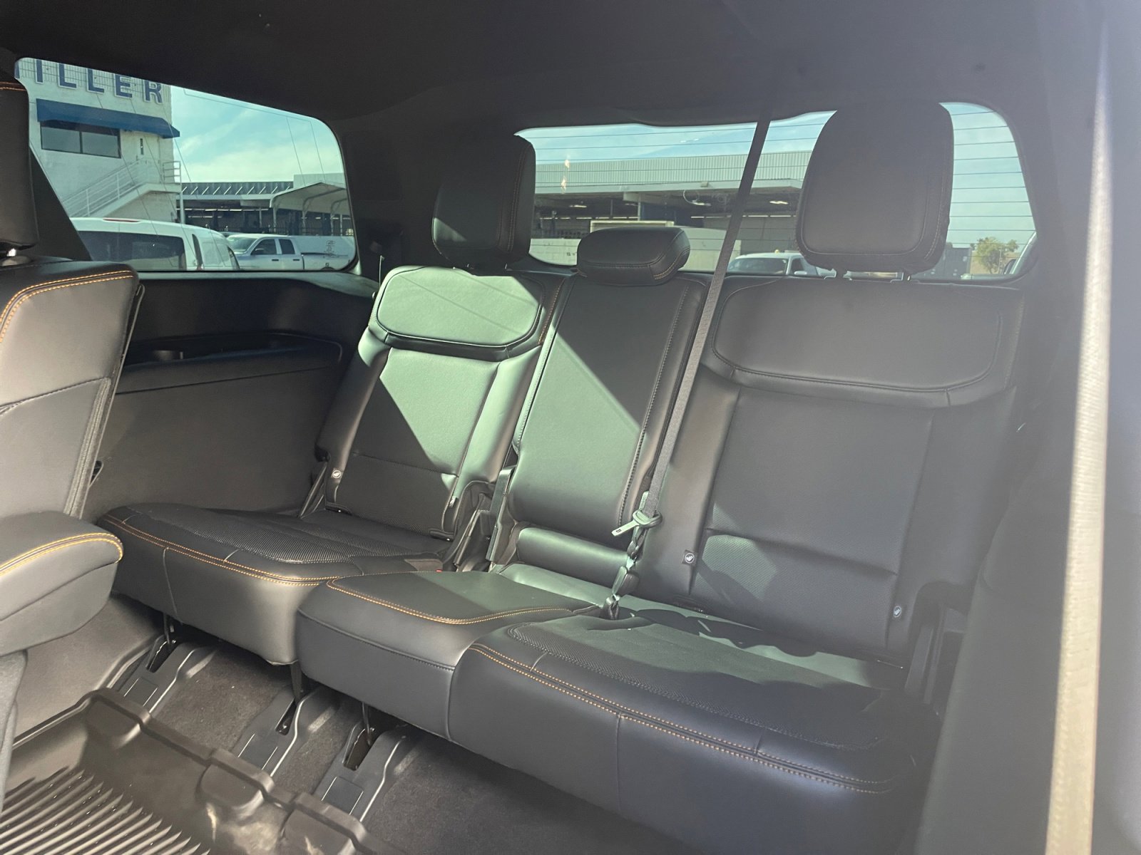 Used 2025 Ford Expedition Tremor AWD/4WD image 27