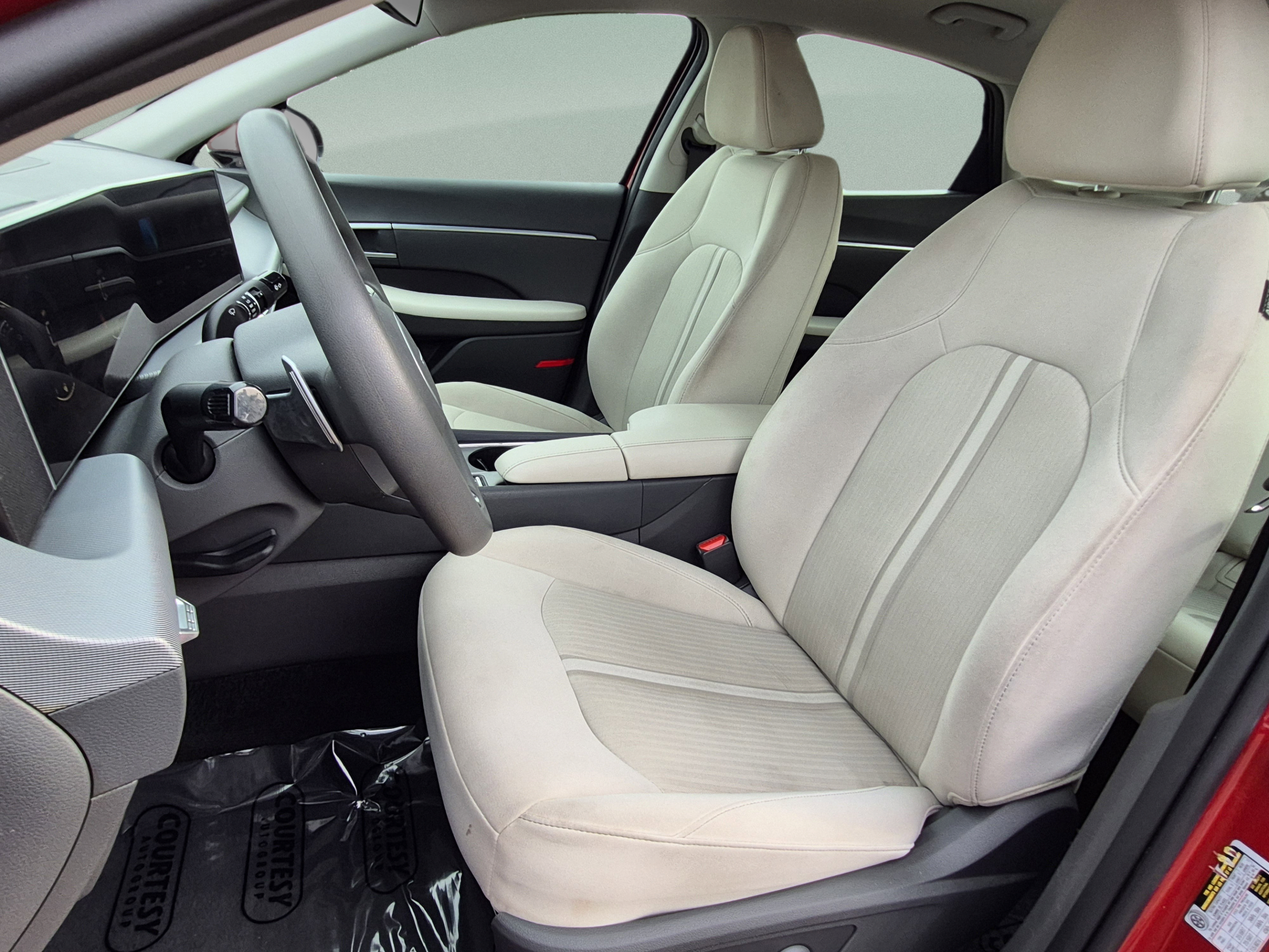 Certified 2025 Hyundai Sonata SEL FWD image 18