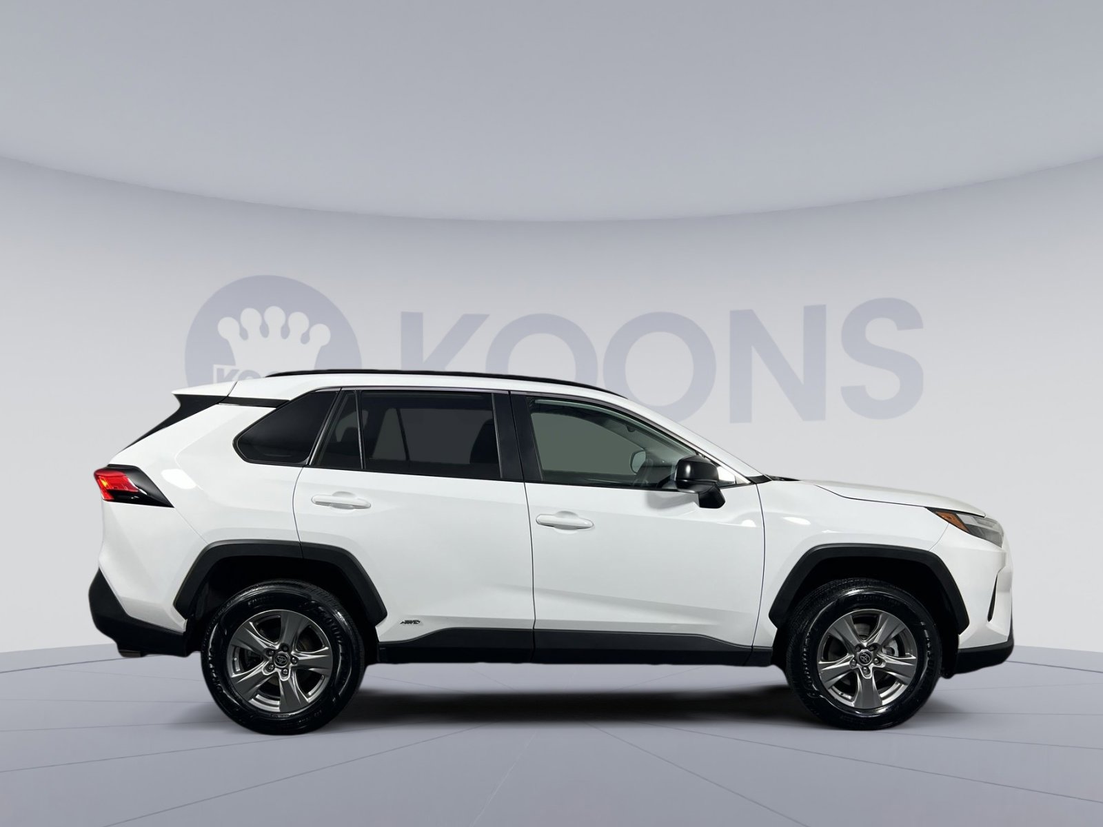 Used 2024 Toyota RAV4 LE AWD/4WD image 12