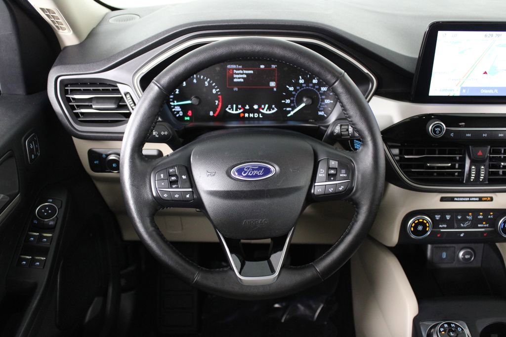 Used 2020 Ford Escape SEL image 7
