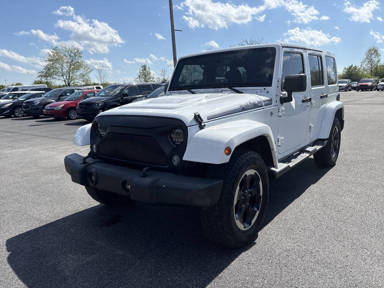 Used 2014 Jeep Wrangler Unlimited Sahara AWD/4WD image 2