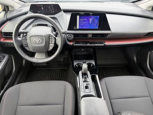 Used 2025 Toyota Prius Plug-In Hybrid image 9