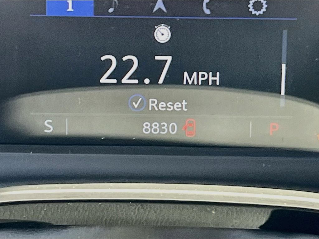 Used 2025 Cadillac XT6 Luxury FWD image 12